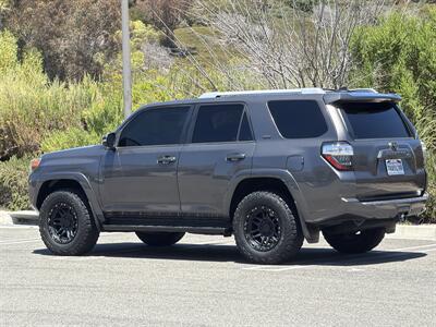 2016 Toyota 4Runner SR5 Premium - Photo 4 - San Juan Capistrano, CA 92675