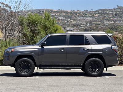 2016 Toyota 4Runner SR5 Premium - Photo 3 - San Juan Capistrano, CA 92675
