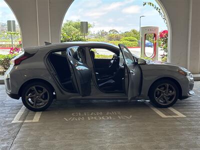 2019 Hyundai VELOSTER 2.0L   - Photo 18 - San Juan Capistrano, CA 92675