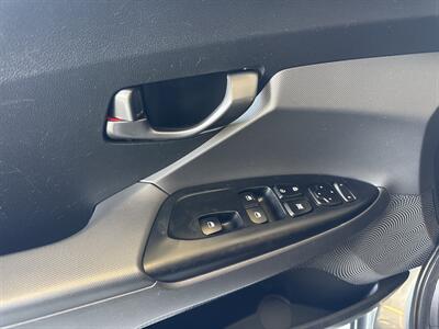 2019 Hyundai VELOSTER 2.0L   - Photo 21 - San Juan Capistrano, CA 92675
