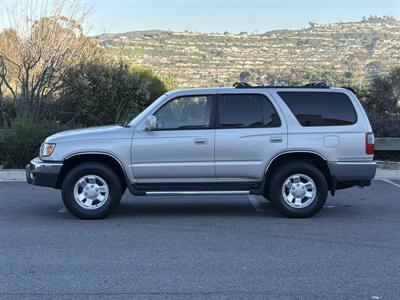 2000 Toyota 4Runner SR5   - Photo 3 - San Juan Capistrano, CA 92675