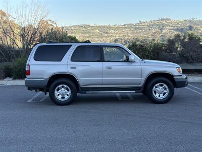 2000 Toyota 4Runner SR5   - Photo 7 - San Juan Capistrano, CA 92675