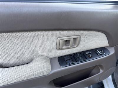 2000 Toyota 4Runner SR5   - Photo 24 - San Juan Capistrano, CA 92675