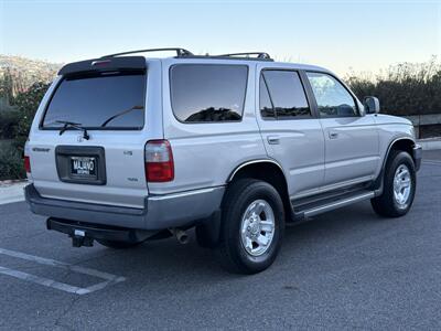 2000 Toyota 4Runner SR5   - Photo 8 - San Juan Capistrano, CA 92675
