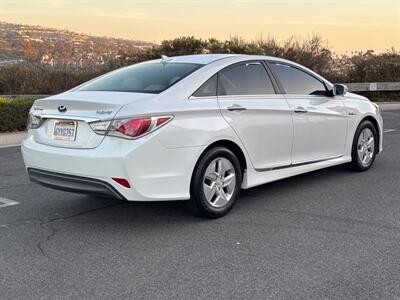 2012 Hyundai SONATA Hybrid Premium   - Photo 8 - San Juan Capistrano, CA 92675