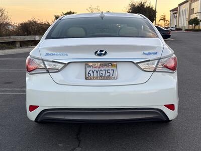 2012 Hyundai SONATA Hybrid Premium   - Photo 7 - San Juan Capistrano, CA 92675