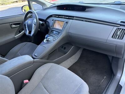 2010 Toyota Prius IV - Photo 13 - San Juan Capistrano, CA 92675