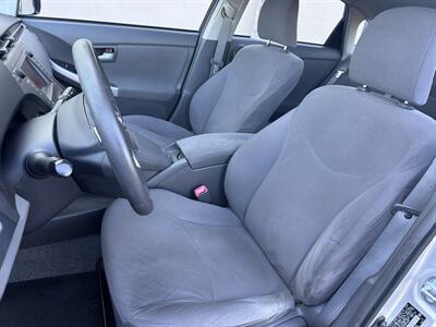 2010 Toyota Prius IV - Photo 14 - San Juan Capistrano, CA 92675