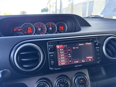 2015 Scion xB Release Series 10.0   - Photo 19 - San Clemente, CA 92672