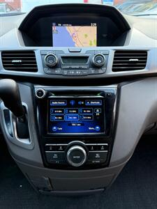 2015 Honda Odyssey EX-L w/Navi   - Photo 19 - Fremont, CA 94536