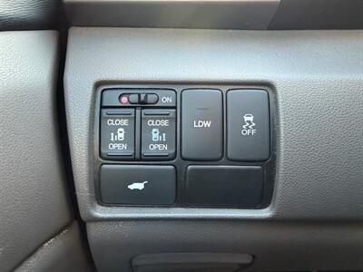 2015 Honda Odyssey EX-L w/Navi   - Photo 17 - Fremont, CA 94536