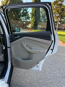 2013 Ford C-MAX Hybrid SE   - Photo 19 - Fremont, CA 94536