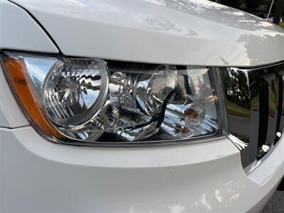 2012 Jeep Grand Cherokee Laredo X - Photo 31 - Fremont, CA 94536
