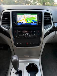 2012 Jeep Grand Cherokee Laredo X - Photo 24 - Fremont, CA 94536