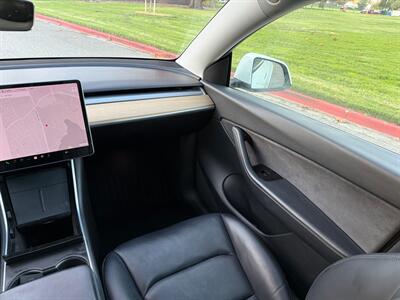2021 Tesla Model Y Long Range   - Photo 12 - Fremont, CA 94536