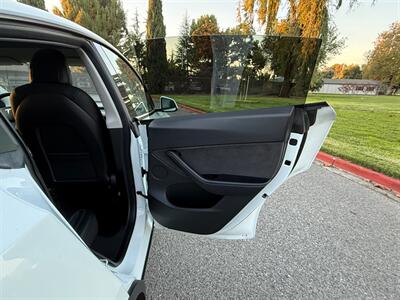 2021 Tesla Model Y Long Range   - Photo 21 - Fremont, CA 94536