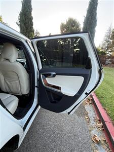 2015 Volvo XC60 T6 AWD - Photo 23 - Fremont, CA 94536