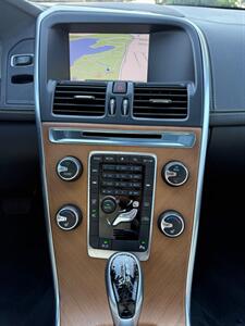 2015 Volvo XC60 T6 AWD - Photo 12 - Fremont, CA 94536