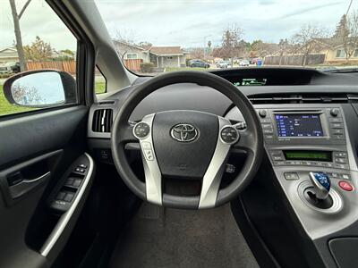 2014 Toyota Prius Three   - Photo 22 - Fremont, CA 94536