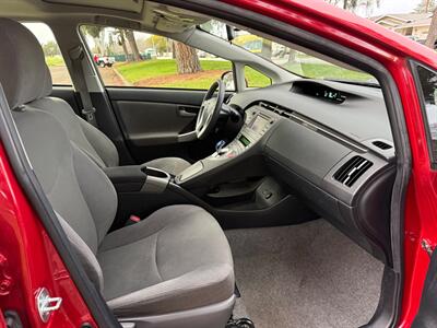 2014 Toyota Prius Three   - Photo 13 - Fremont, CA 94536
