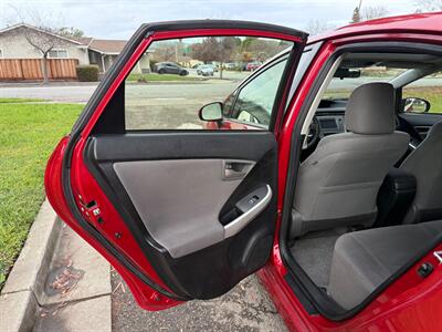 2014 Toyota Prius Three   - Photo 18 - Fremont, CA 94536