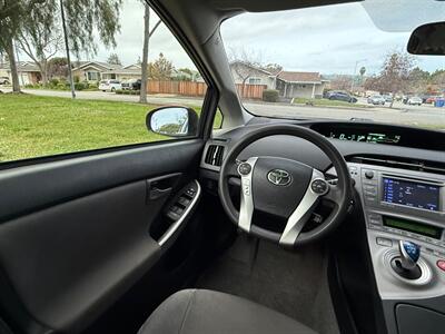 2014 Toyota Prius Three   - Photo 26 - Fremont, CA 94536