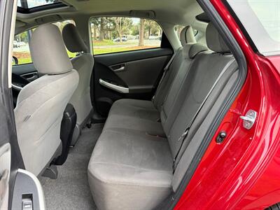 2014 Toyota Prius Three   - Photo 8 - Fremont, CA 94536