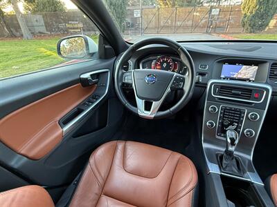 2015 Volvo V60 T5 Drive-E Premier   - Photo 13 - Fremont, CA 94536