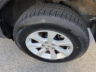 2012 Toyota Highlander SE AWD   - Photo 28 - Fremont, CA 94536