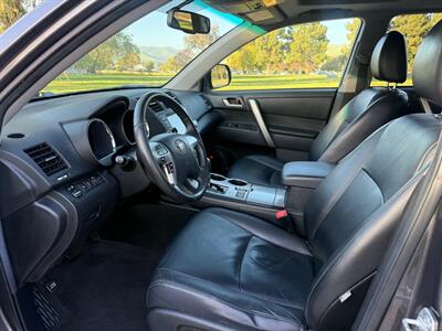 2012 Toyota Highlander SE AWD   - Photo 15 - Fremont, CA 94536