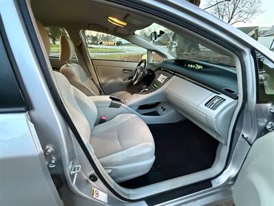 2013 Toyota Prius Three   - Photo 13 - Fremont, CA 94536