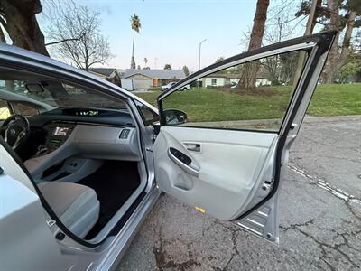 2013 Toyota Prius Three   - Photo 24 - Fremont, CA 94536