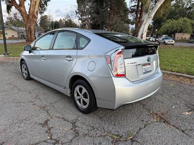 2013 Toyota Prius Three   - Photo 2 - Fremont, CA 94536