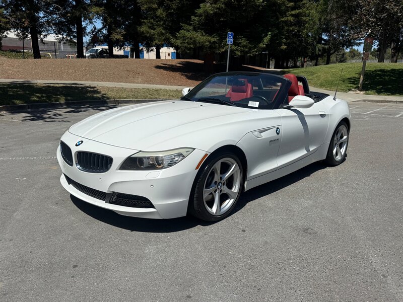 Alpine White 2012 BMW Z4 Convertible Rear-Wheel Drive 6-Speed Manual