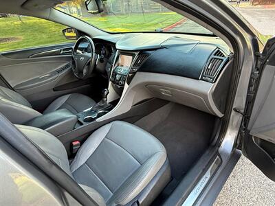 2013 Hyundai SONATA 2.0T Limited w/Navi   - Photo 10 - Fremont, CA 94536