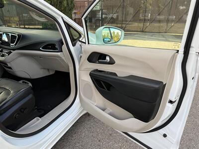 2018 Chrysler Pacifica Limited - Photo 25 - Fremont, CA 94536