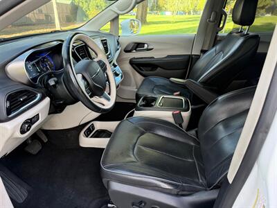 2018 Chrysler Pacifica Limited - Photo 9 - Fremont, CA 94536