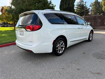 2018 Chrysler Pacifica Limited - Photo 6 - Fremont, CA 94536
