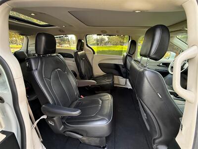 2018 Chrysler Pacifica Limited - Photo 14 - Fremont, CA 94536