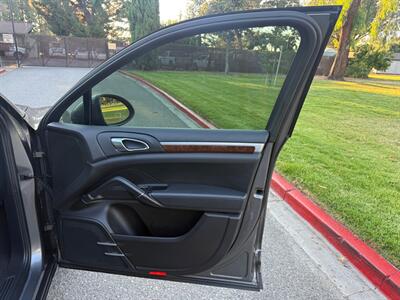 2012 Porsche Cayenne Tiptronic   - Photo 26 - Fremont, CA 94536