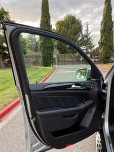 2016 Mercedes-Benz GL 450 4MATIC - Photo 27 - Fremont, CA 94536