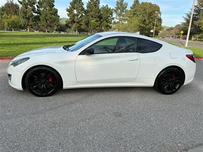 2012 Hyundai Genesis Coupe 2.0T R-Spec Manual - Photo 8 - Fremont, CA 94536