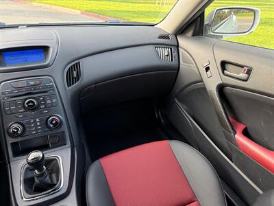 2012 Hyundai Genesis Coupe 2.0T R-Spec Manual - Photo 20 - Fremont, CA 94536