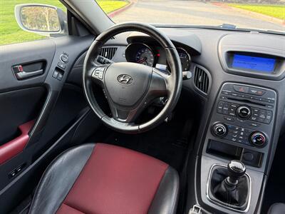 2012 Hyundai Genesis Coupe 2.0T R-Spec Manual - Photo 19 - Fremont, CA 94536