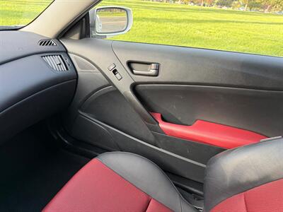 2012 Hyundai Genesis Coupe 2.0T R-Spec Manual - Photo 21 - Fremont, CA 94536