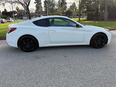 2012 Hyundai Genesis Coupe 2.0T R-Spec Manual - Photo 3 - Fremont, CA 94536