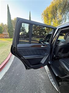 2014 Mercedes-Benz GL 450 4MATIC - Photo 26 - Fremont, CA 94536