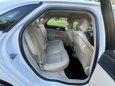 2017 Lincoln MKZ Hybrid Reserve   - Photo 11 - Fremont, CA 94536