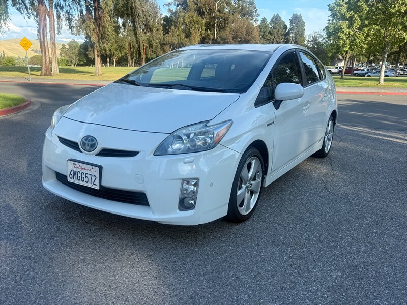 2010 Toyota Prius V   - Photo 1 - Fremont, CA 94536