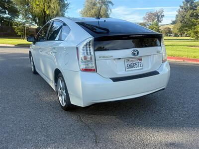 2010 Toyota Prius V   - Photo 5 - Fremont, CA 94536